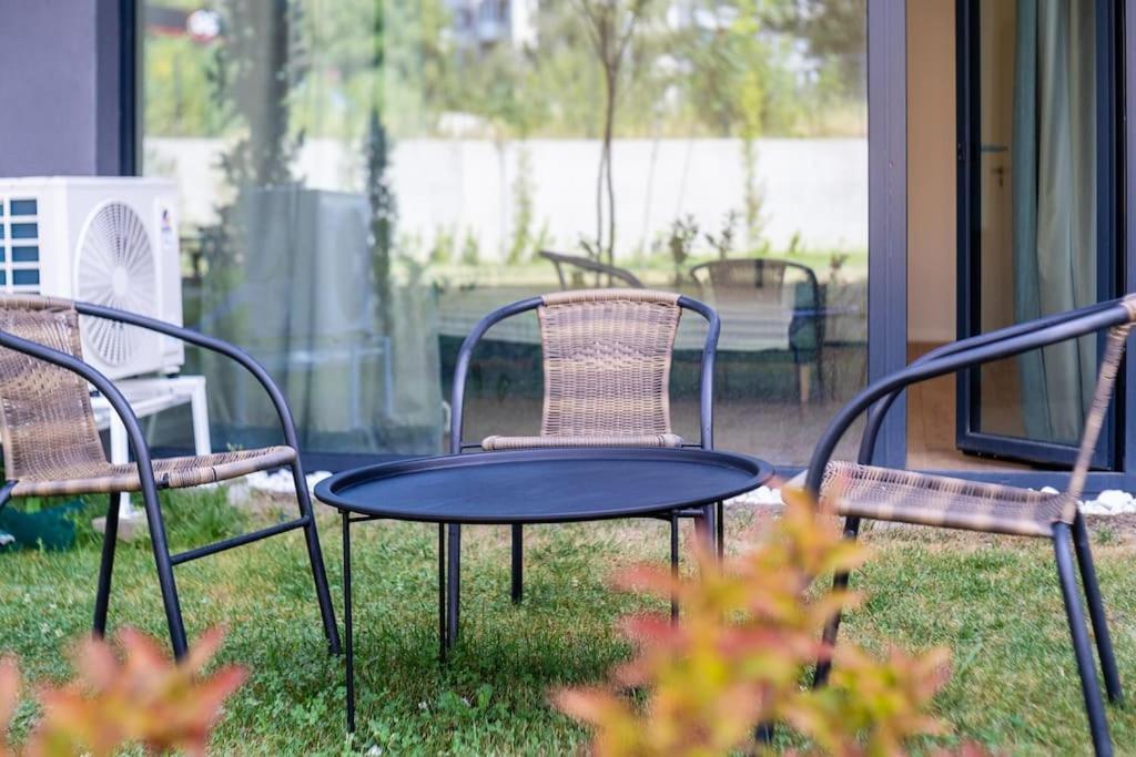 Mycampus 1 Bdrm, Stay 4, Free Parking, Garden, Self Check-In Sofia Exteriör bild